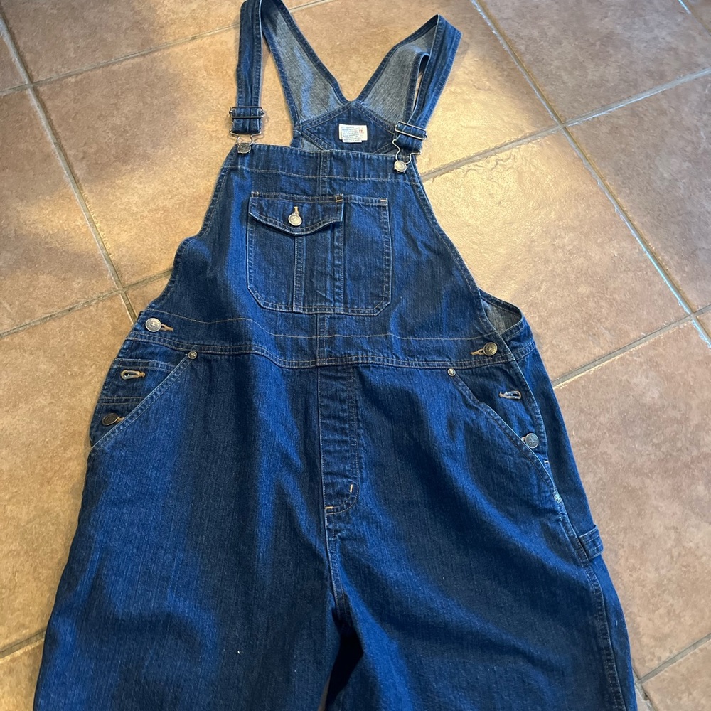 Women’s Cherokee short denim overalls L